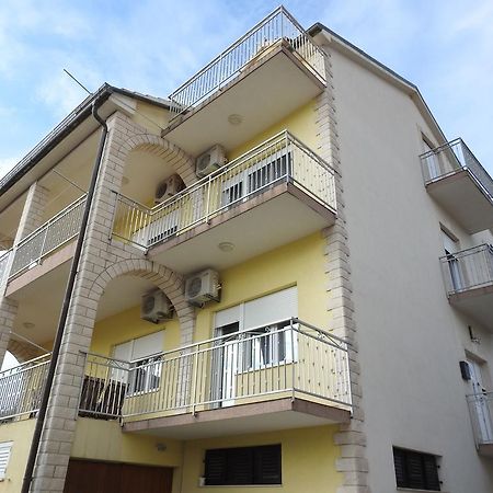 Marini Apartmani Trogir Exterior foto
