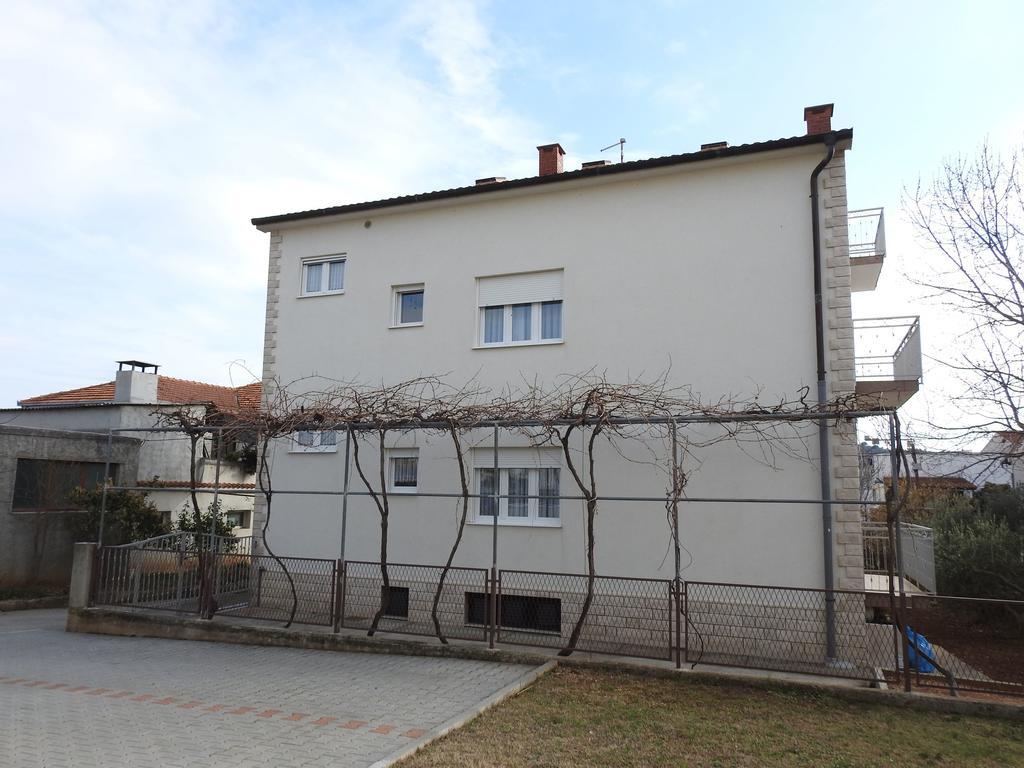Marini Apartmani Trogir Exterior foto