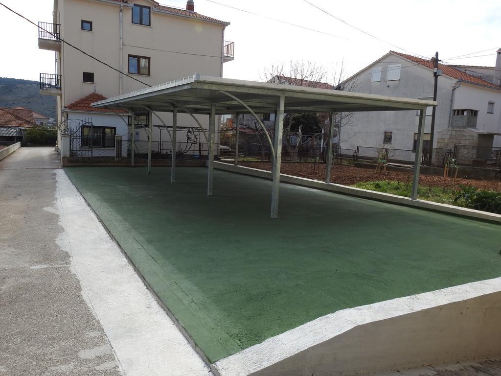 Marini Apartmani Trogir Exterior foto