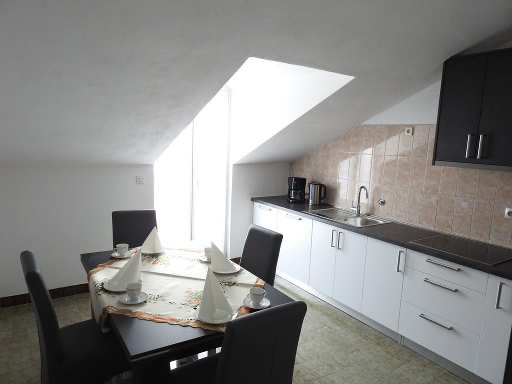 Marini Apartmani Trogir Exterior foto