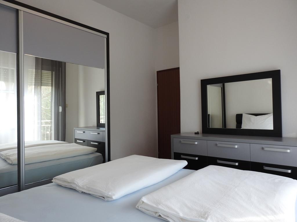 Marini Apartmani Trogir Exterior foto